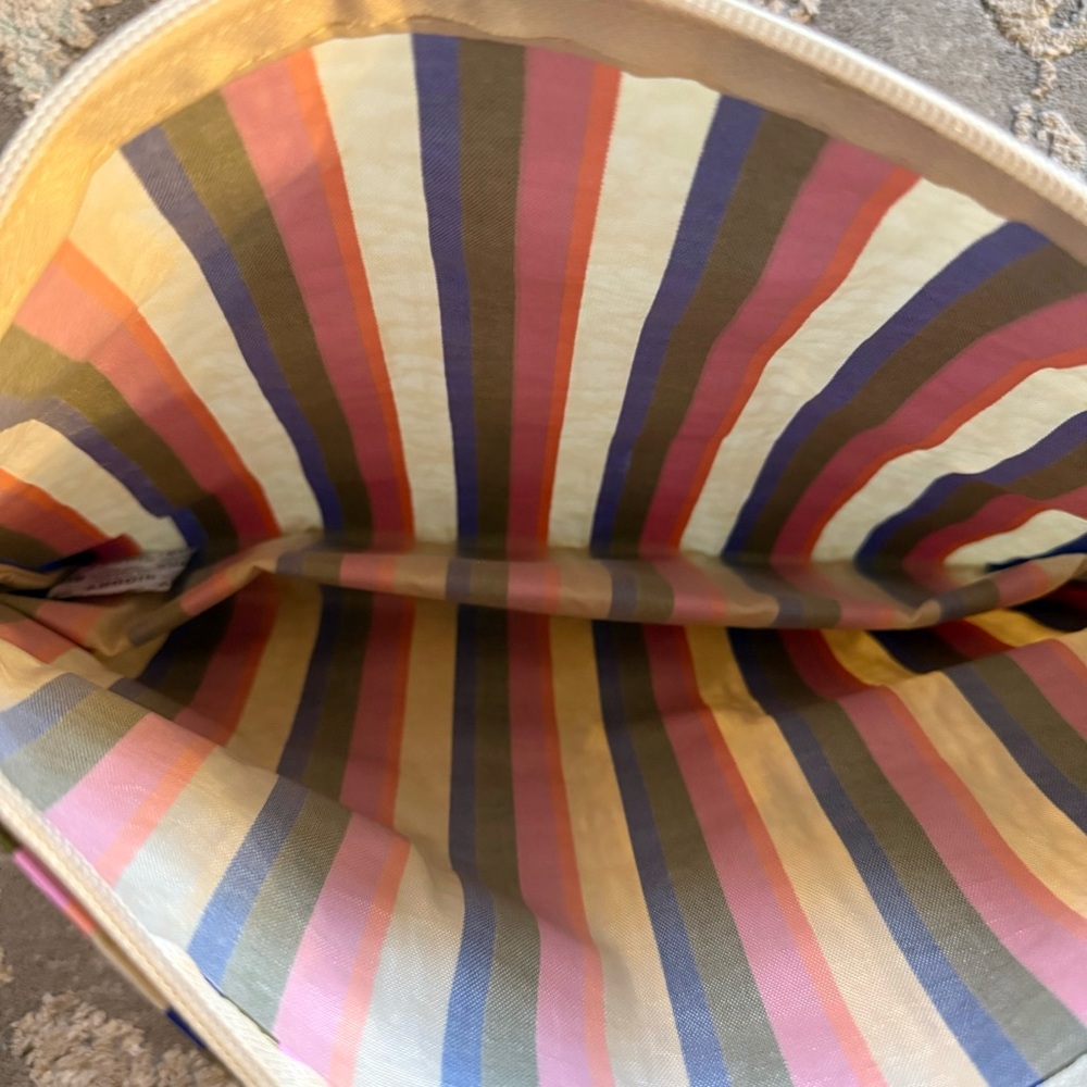 BAGGU Large Go Pouch - Candy Shop Stripes - Picture 3 of 4